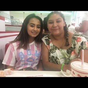 Meet your Posher, Roxanne